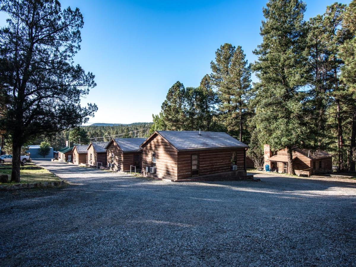 Apache Village Cabinette 15, Queen Bed, Midtown, Sleeps 2 Ruidoso Exterior photo